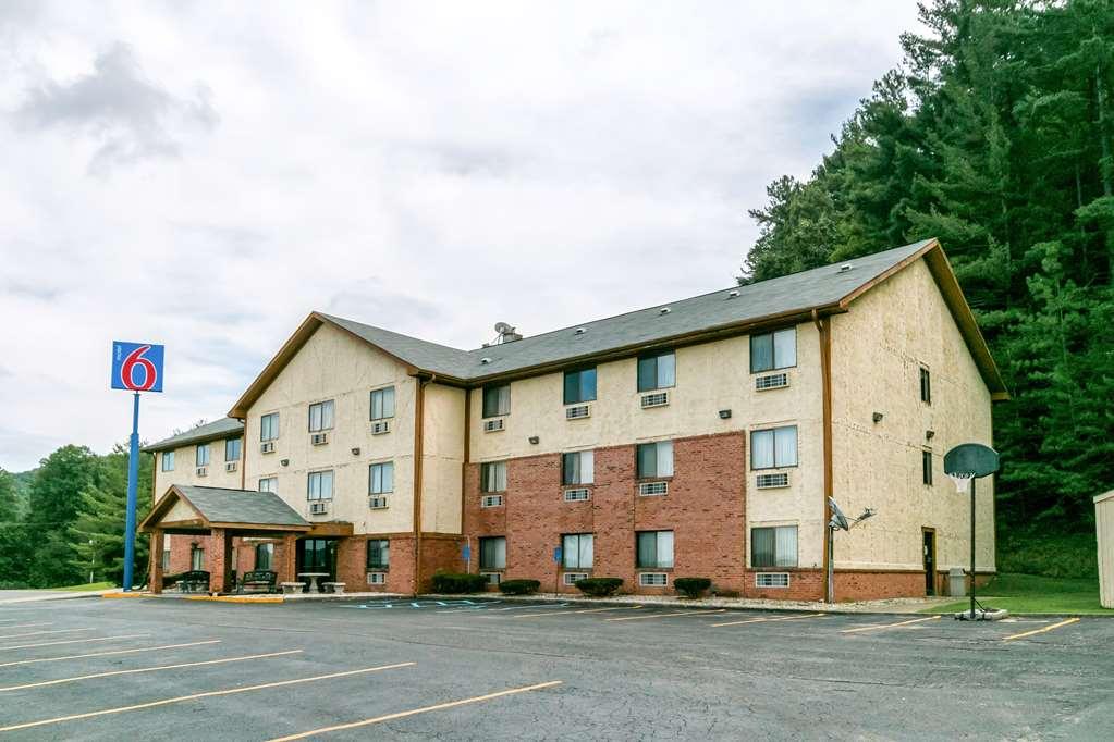 Motel 6 مورهيد المظهر الخارجي الصورة