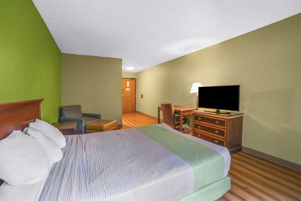 Motel 6 مورهيد الغرفة الصورة